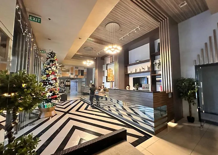 Living,the Persimmon Double Beds 4pax Apartment Cebu